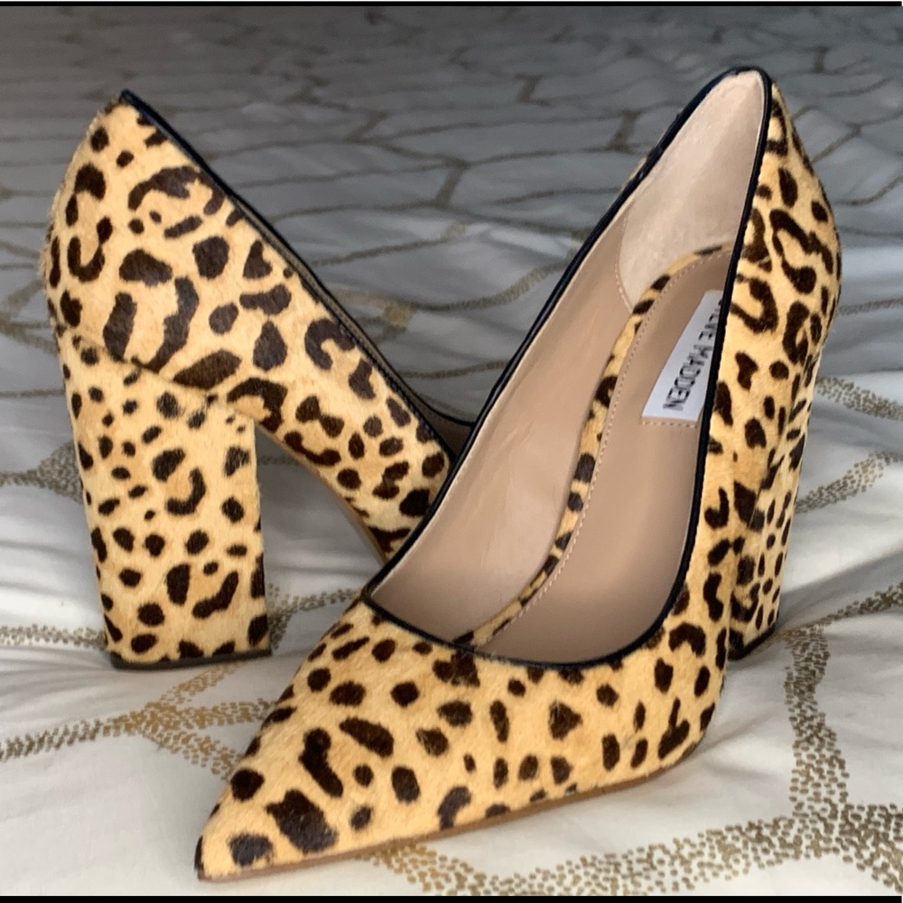 Steve Madden ZYLER LEOPARD Size 8.5M
